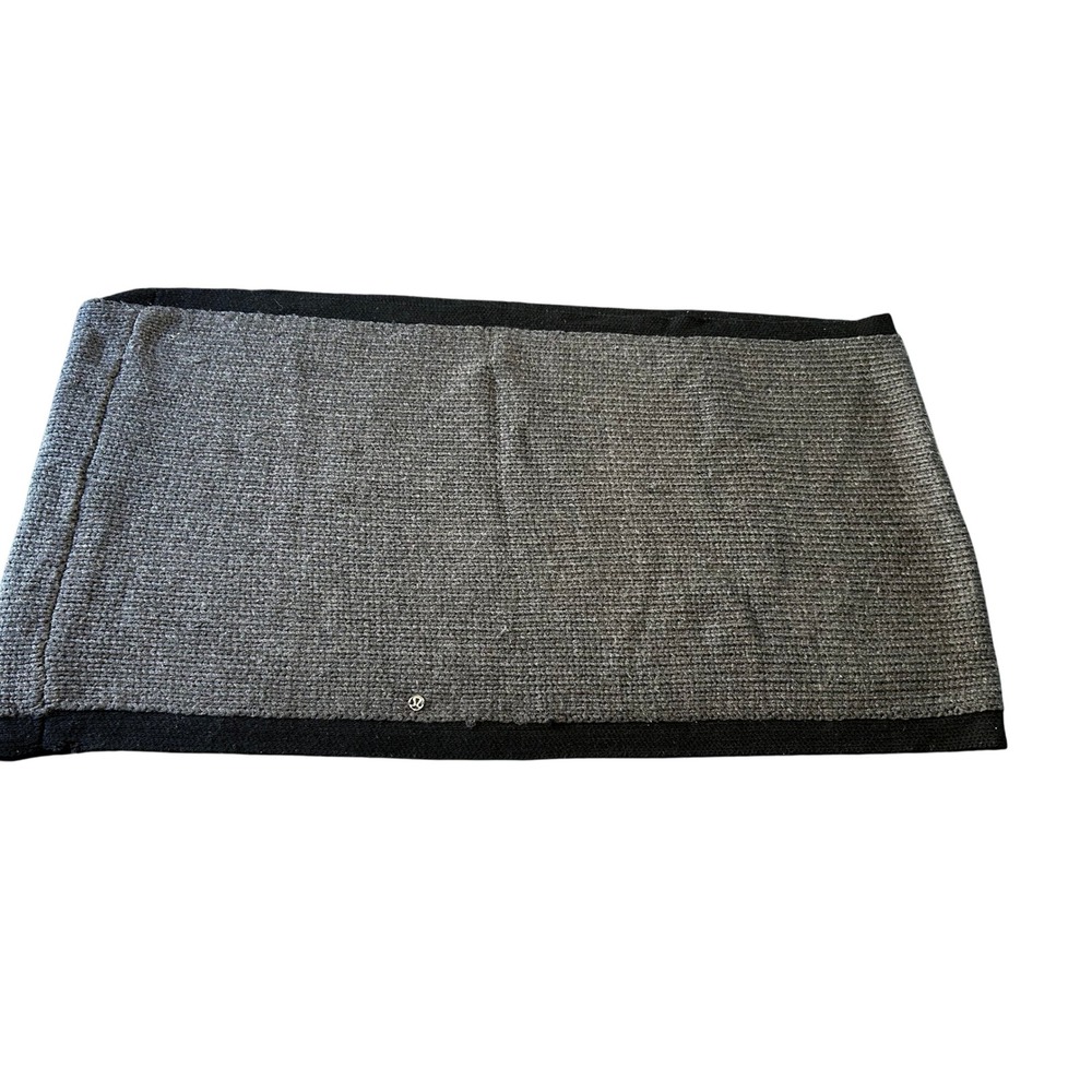 Lululemon Reversible Knit Infinity Scarf Gray Black Athleisure Luxe Quiet Luxury